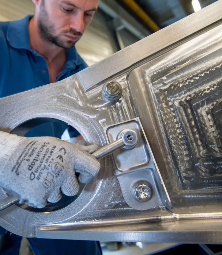 Additive manufacturing aerospace Airbus