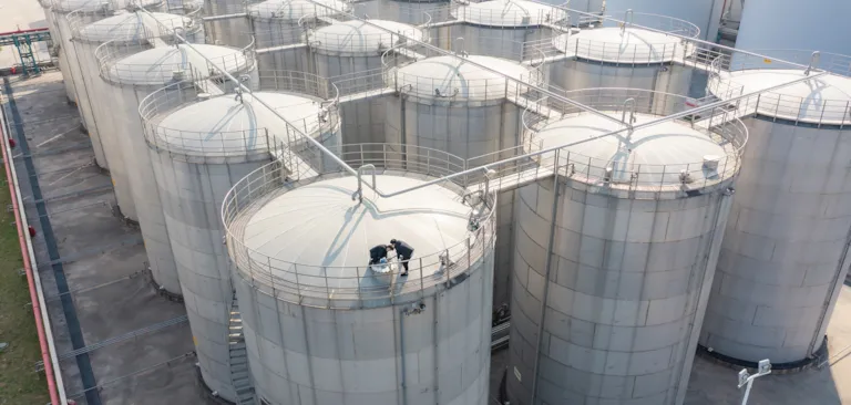 Storage tanks